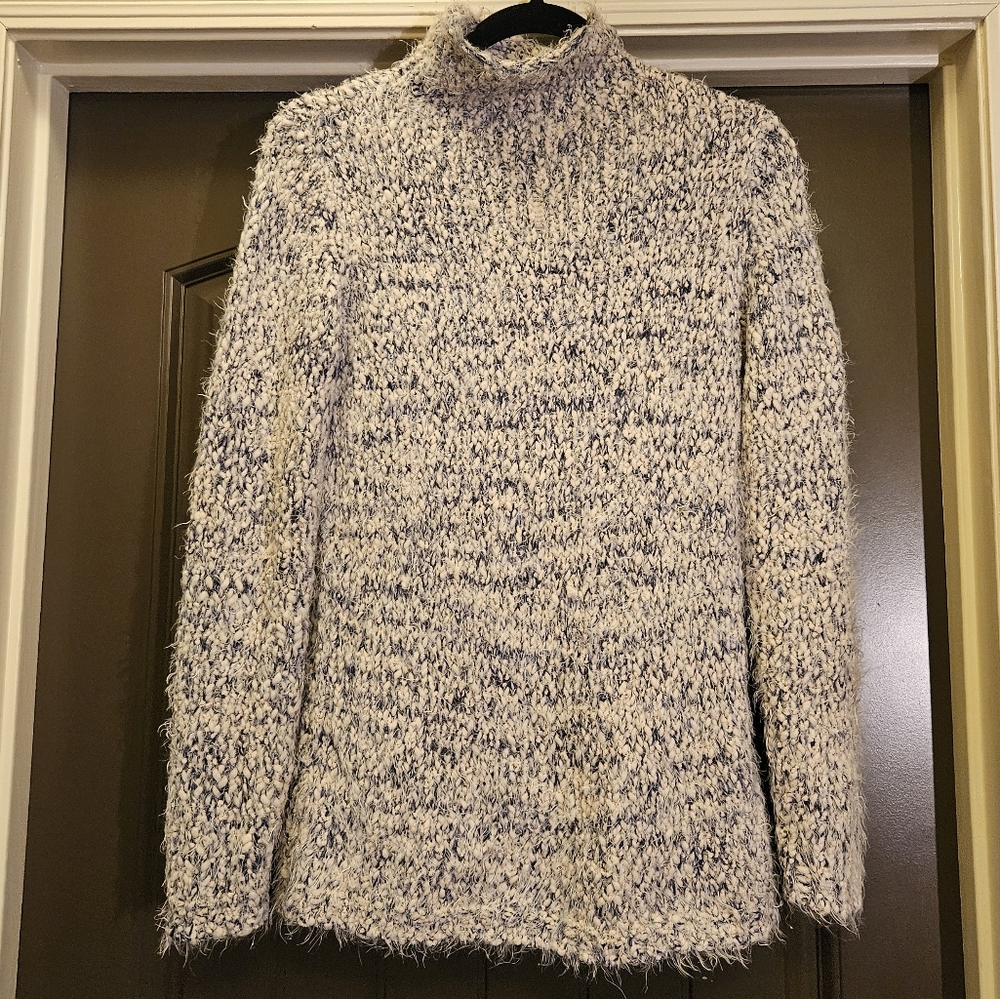 Chelsea and Theodore Mock Turtleneck Chucky Knit Sweater Cream/Blue - Size Small